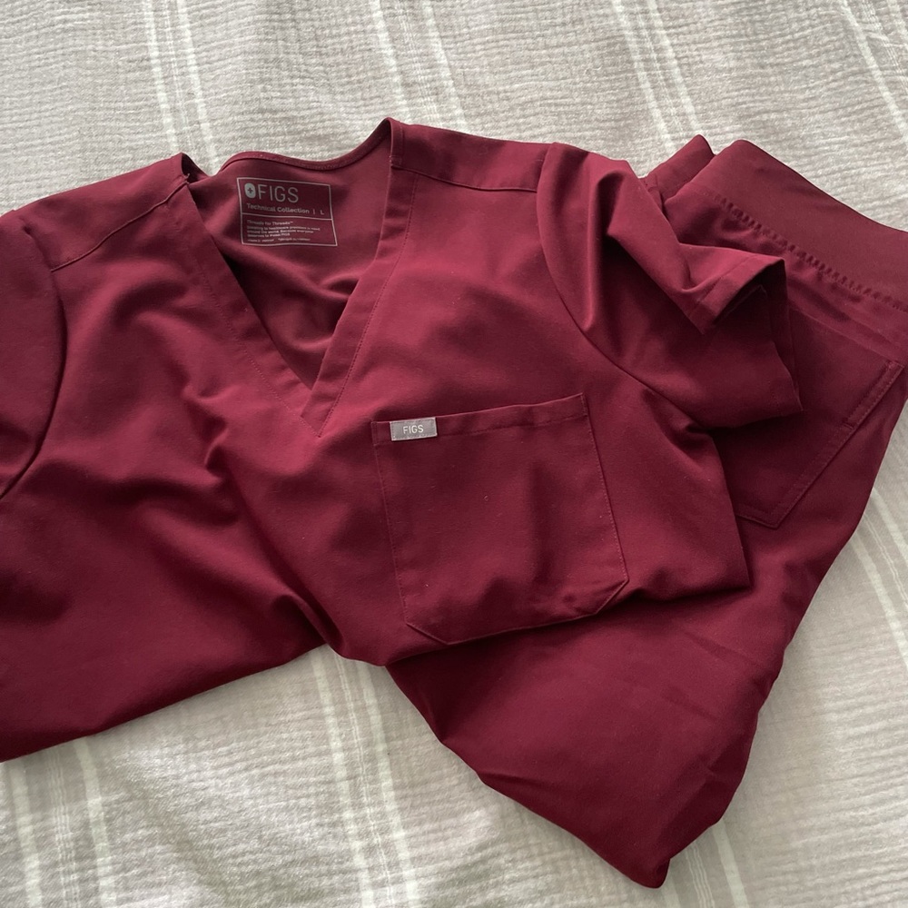 Figs scrubs